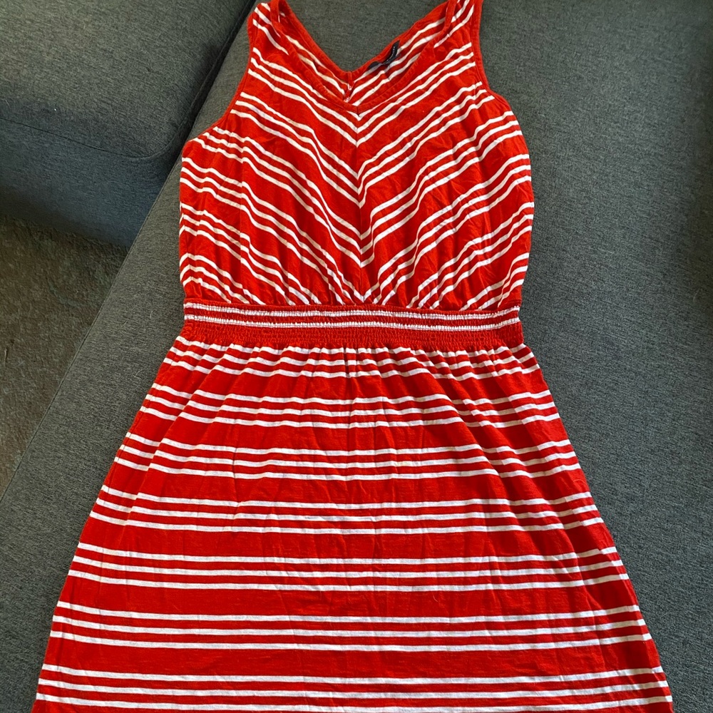 Tommy Hillfiger like new summer V neck dress. Perfect for summer and 4 of July.